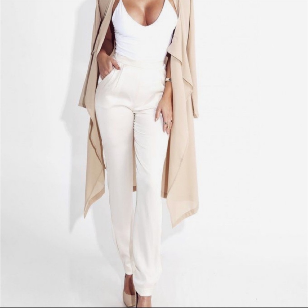 Light pink duster